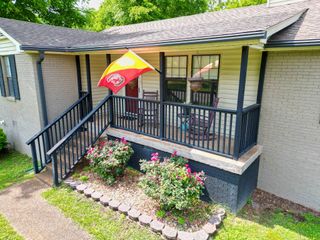 2529 McGinnis Dr, Nashville, TN 37216