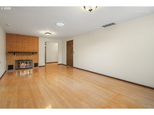 14755 Sw CAROLWOOD Dr, Beaverton, OR 97007