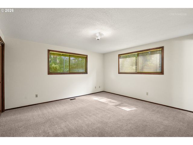 14755 Sw CAROLWOOD Dr, Beaverton, OR 97007