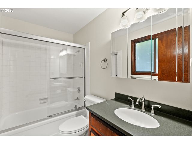 14755 Sw CAROLWOOD Dr, Beaverton, OR 97007