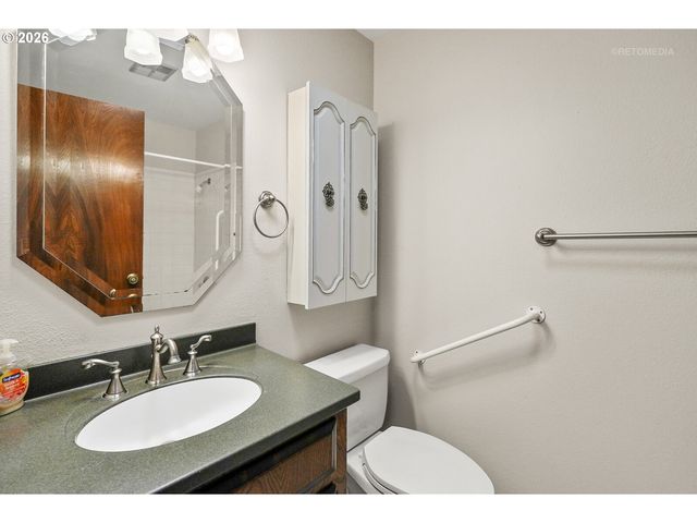 14755 Sw CAROLWOOD Dr, Beaverton, OR 97007