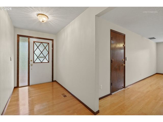 14755 Sw CAROLWOOD Dr, Beaverton, OR 97007