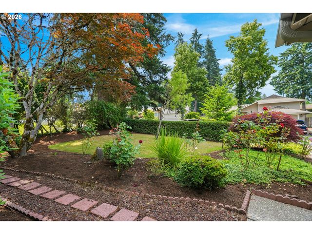 14755 Sw CAROLWOOD Dr, Beaverton, OR 97007