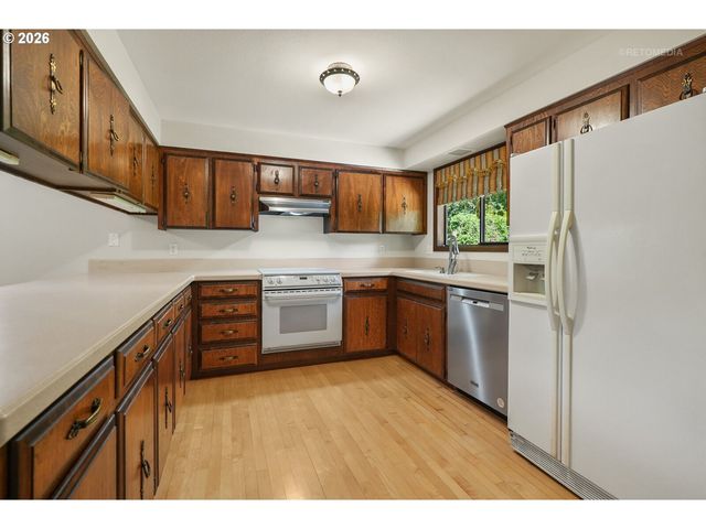 14755 Sw CAROLWOOD Dr, Beaverton, OR 97007