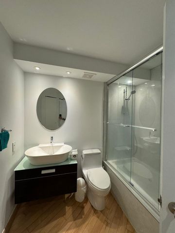 540 Brickell Key Dr 1214, Miami, FL 33131