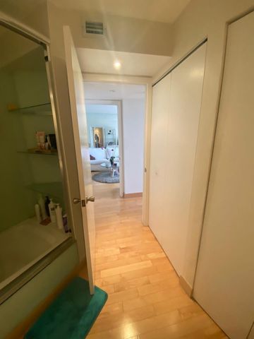 540 Brickell Key Dr 1214, Miami, FL 33131