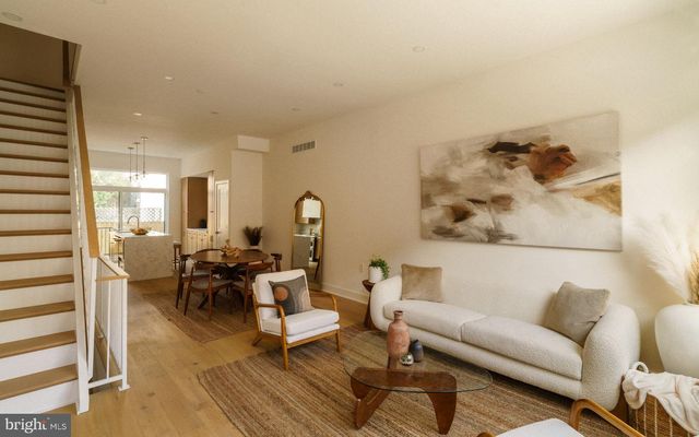 520 S 17TH ST, Philadelphia, PA 19146