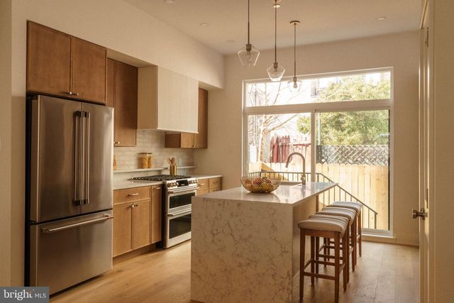 520 S 17TH ST, Philadelphia, PA 19146