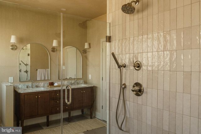 520 S 17TH ST, Philadelphia, PA 19146