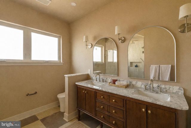 520 S 17TH ST, Philadelphia, PA 19146