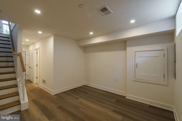 520 S 17TH ST, Philadelphia, PA 19146