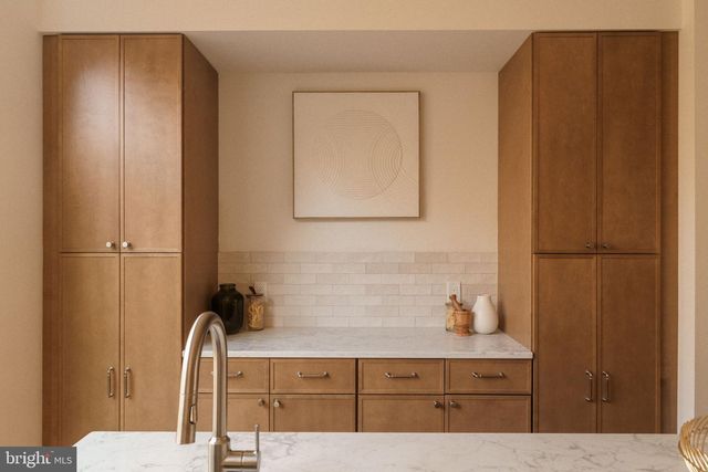 520 S 17TH ST, Philadelphia, PA 19146