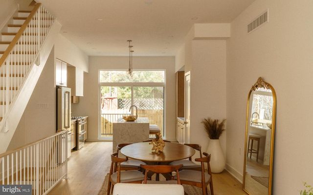 520 S 17TH ST, Philadelphia, PA 19146