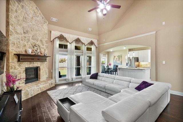 5225 Edgebrook Way, Fort Worth, TX 76244