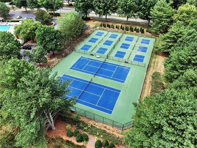 121 N Wildcat Run Court, Advance, NC 27006