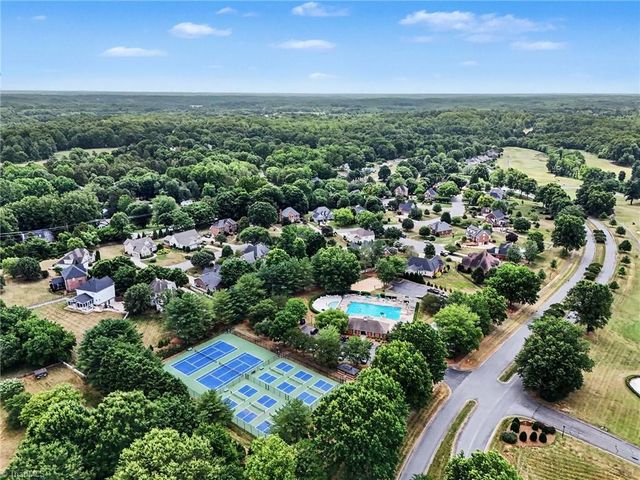 121 N Wildcat Run Court, Advance, NC 27006