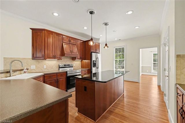 121 N Wildcat Run Court, Advance, NC 27006