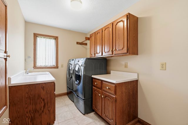 891 Copperwood Drive, Carmel, IN 46033