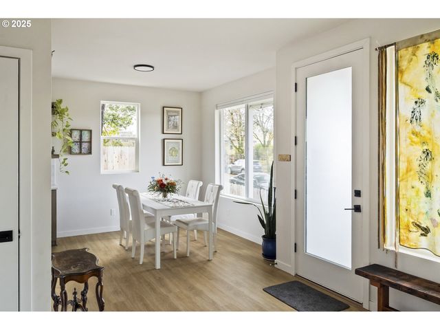 6276 Ne 6TH Ave, Portland, OR 97211