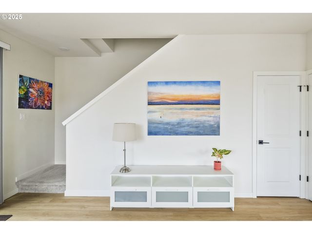 6276 Ne 6TH Ave, Portland, OR 97211