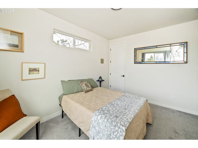 6276 Ne 6TH Ave, Portland, OR 97211