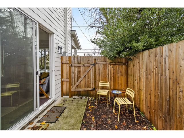 6276 Ne 6TH Ave, Portland, OR 97211