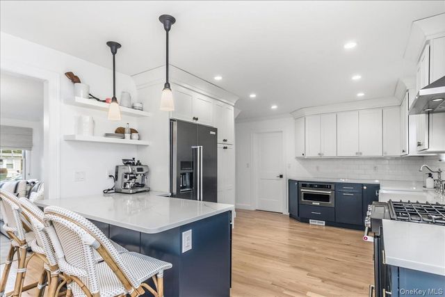 1214 Maple Avenue, South Hempstead, NY 11550
