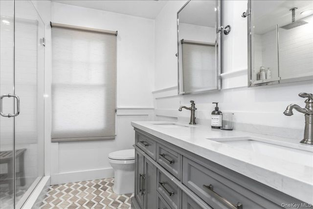 1214 Maple Avenue, South Hempstead, NY 11550