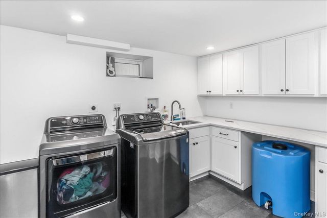 1214 Maple Avenue, South Hempstead, NY 11550