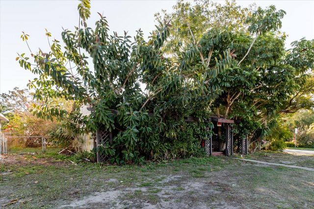 1604 OMAHA STREET, Palm Harbor, FL 34683