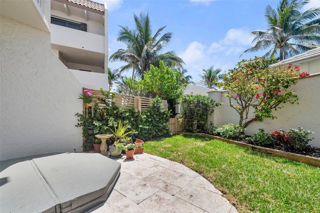 1223 Hillsboro Mile 6, Hillsboro Beach, FL 33062