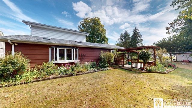 8 Southland Avenue, Busti, NY 14750