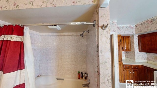 8 Southland Avenue, Busti, NY 14750