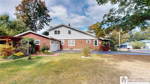 8 Southland Avenue, Busti, NY 14750