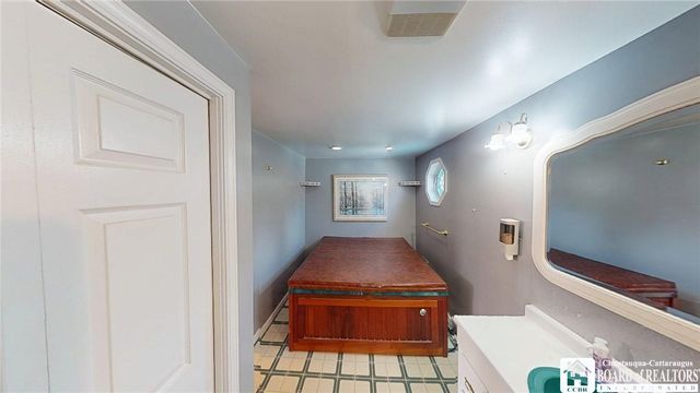 8 Southland Avenue, Busti, NY 14750