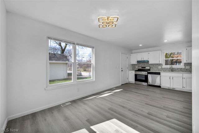 10870 Mount Overlook Avenue, Cleveland, OH 44104