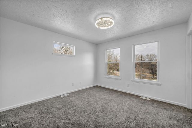 10870 Mount Overlook Avenue, Cleveland, OH 44104