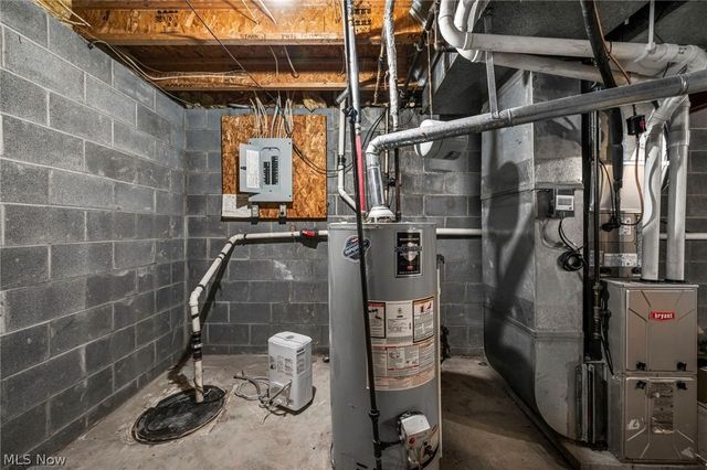 10870 Mount Overlook Avenue, Cleveland, OH 44104