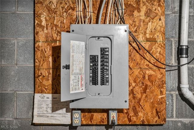 10870 Mount Overlook Avenue, Cleveland, OH 44104