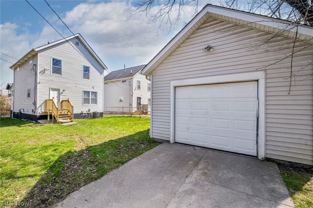 10870 Mount Overlook Avenue, Cleveland, OH 44104