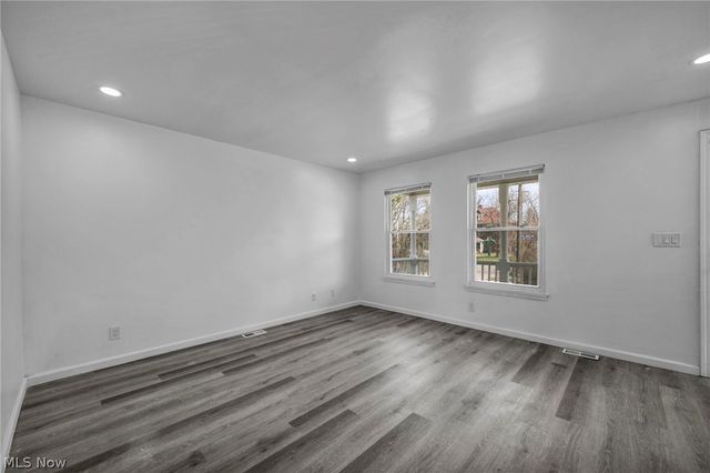 10870 Mount Overlook Avenue, Cleveland, OH 44104