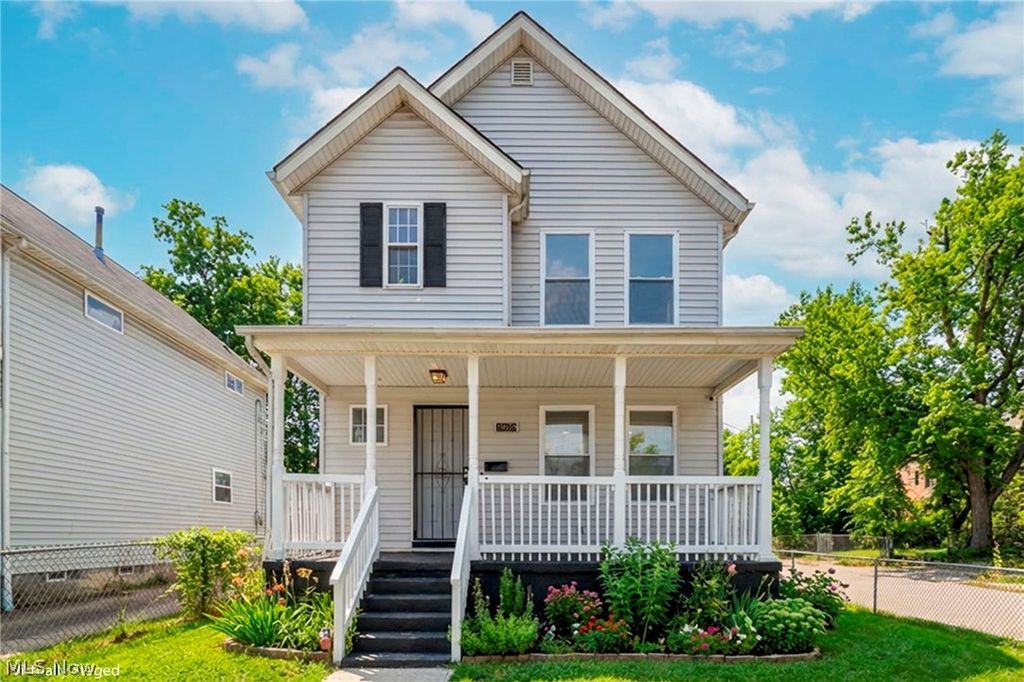 10870 Mount Overlook Avenue, Cleveland, OH 44104