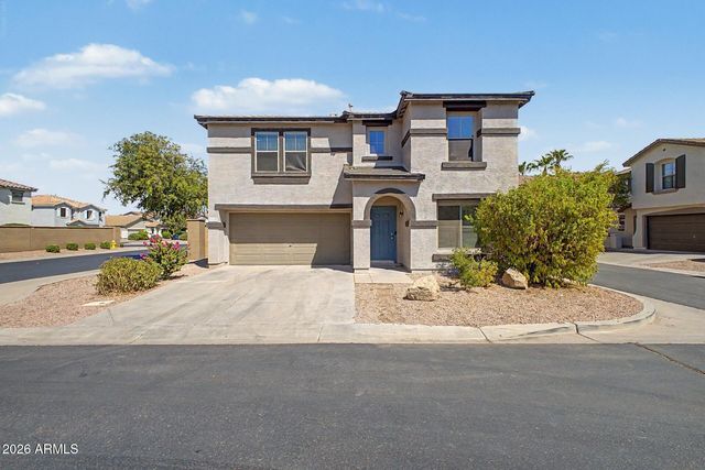 1179 E LOWELL Avenue