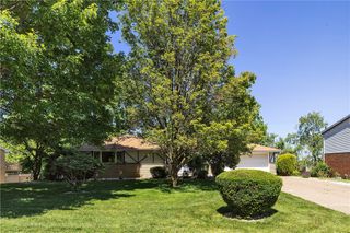 122 Northumberland Drive, Hempfield Twp, PA 15642