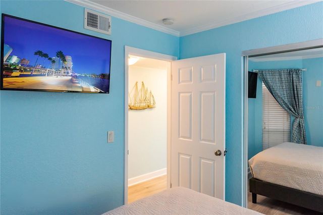 2506 N ROCKY POINT DRIVE 275, Tampa, FL 33607