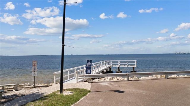 2506 N ROCKY POINT DRIVE 275, Tampa, FL 33607