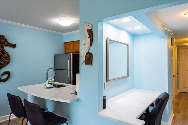 2506 N ROCKY POINT DRIVE 275, Tampa, FL 33607