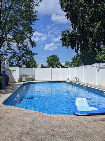 1001 Grant St, Monaca, PA 15061