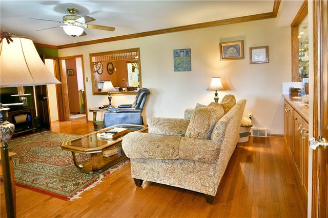 1001 Grant St, Monaca, PA 15061