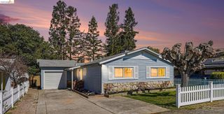 847 Shell Ave, Martinez, CA 94553